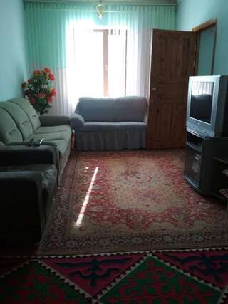 Гостевой дом Shirin CBT Guest House Kazarman-4